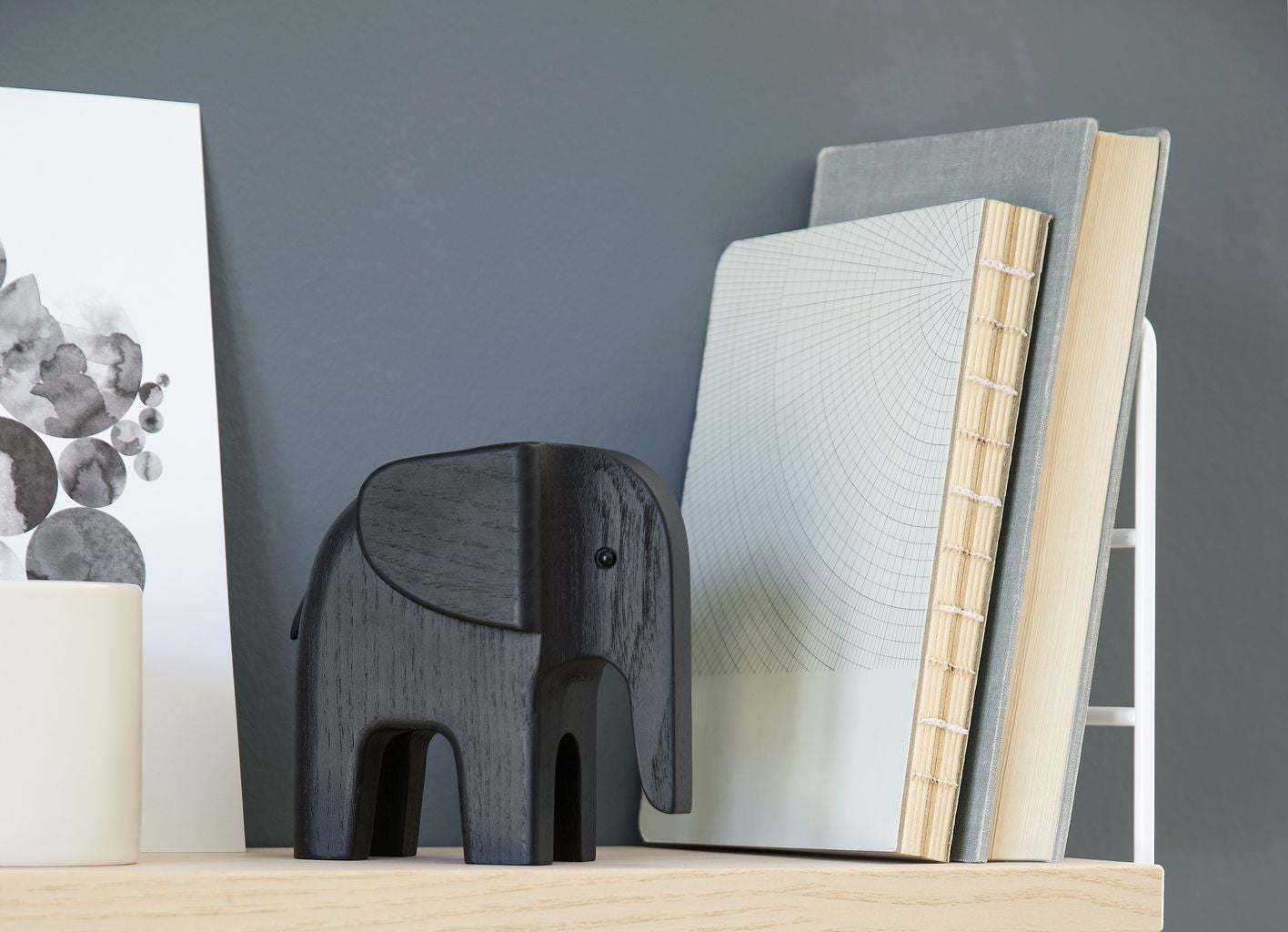 Novoform Design Elefant, svart aska träd