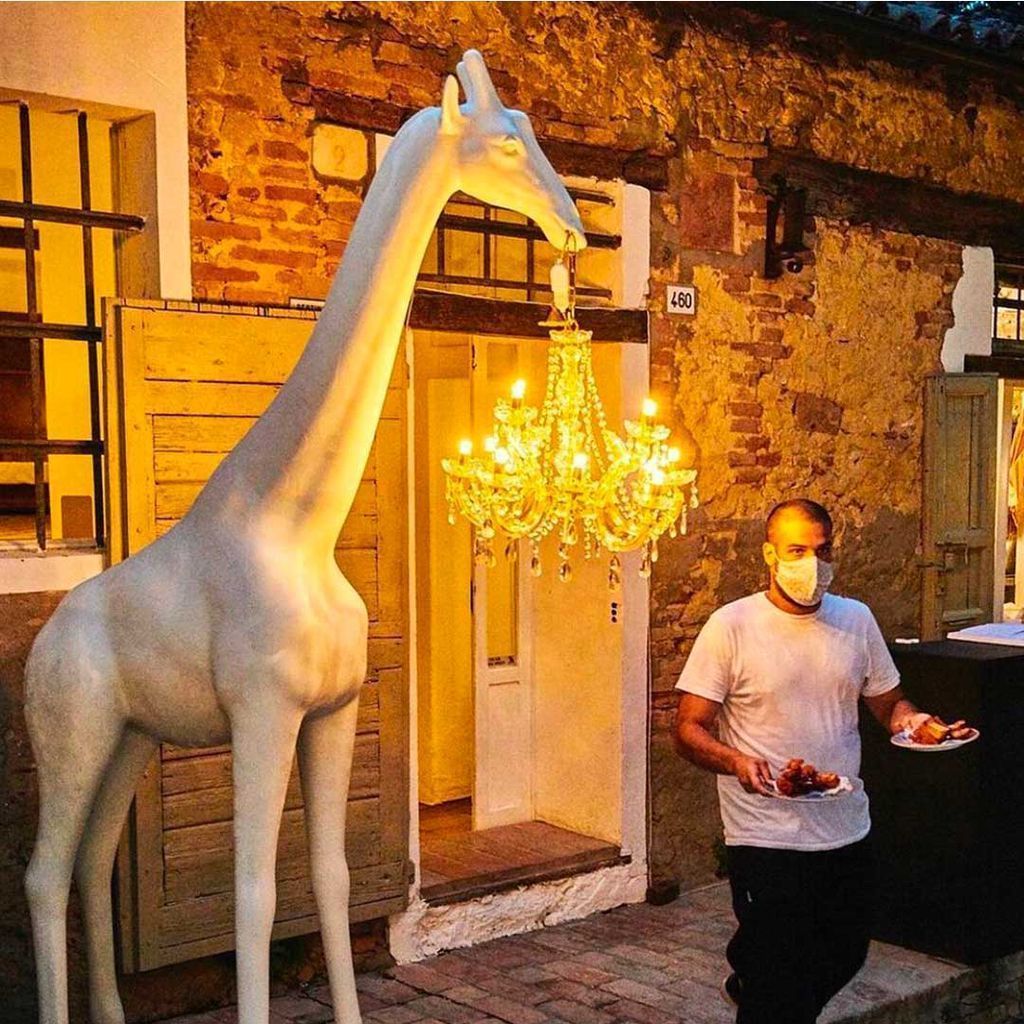 Qeeboo Giraffe in Love Outdoor Gulvlampe H 2.65m, Sort