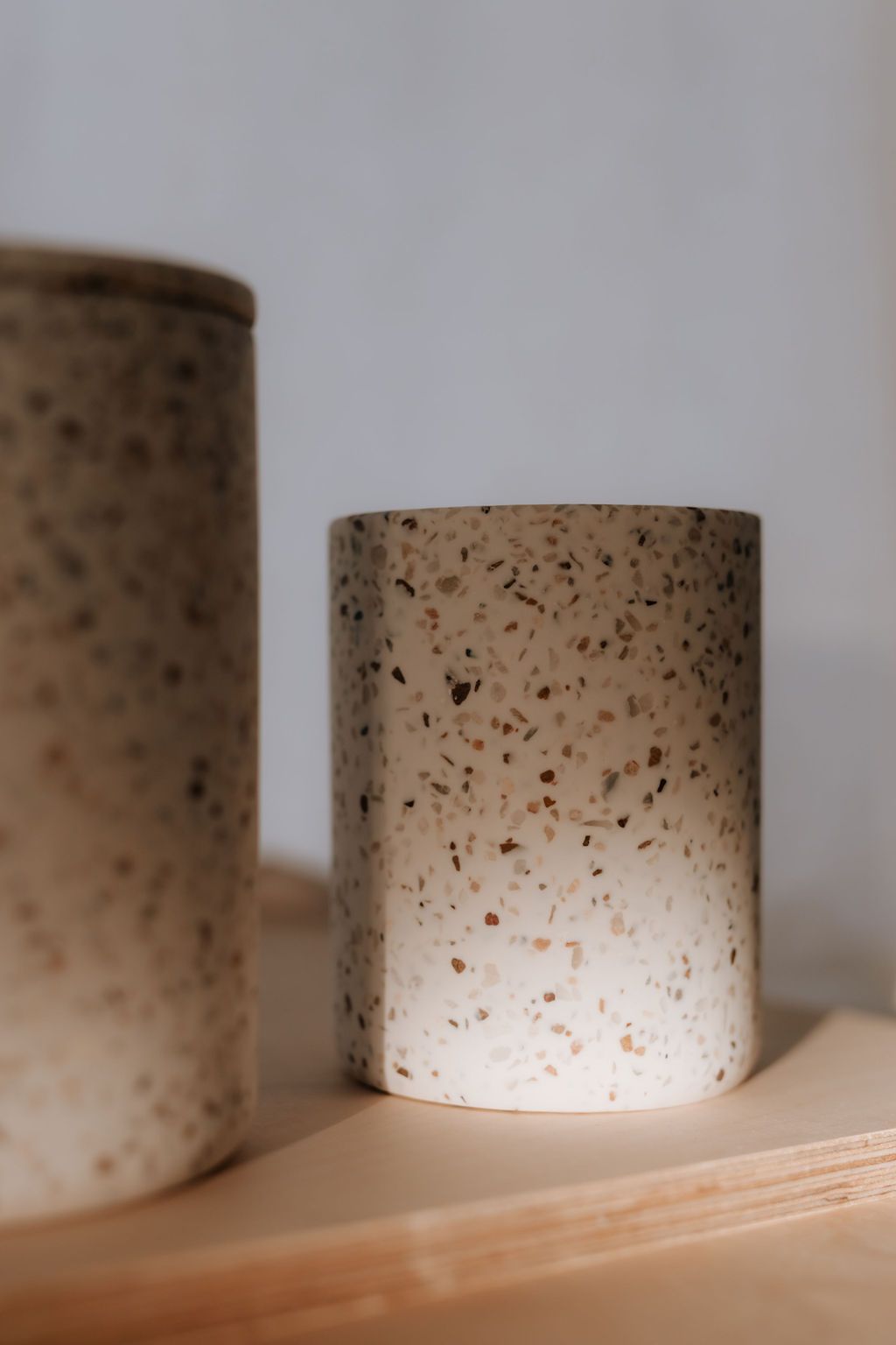 Humdakin Lucca Terrazzo Vase med Låg, Rød/beige