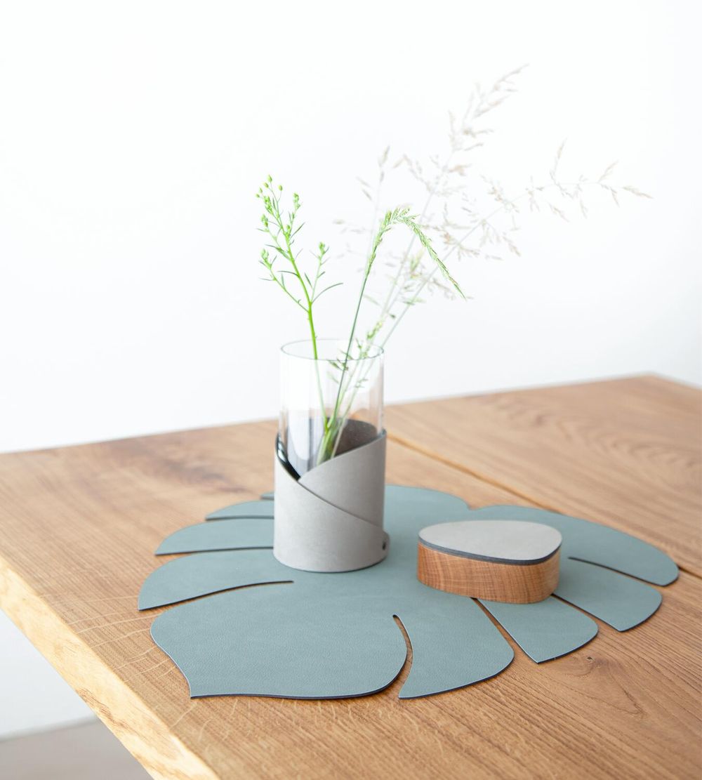 [product_category]-Lind Dna Leaf Placemat Nupo Leather L, Pastel Green-Lind DNA-5711905518136-989951-LIN-4