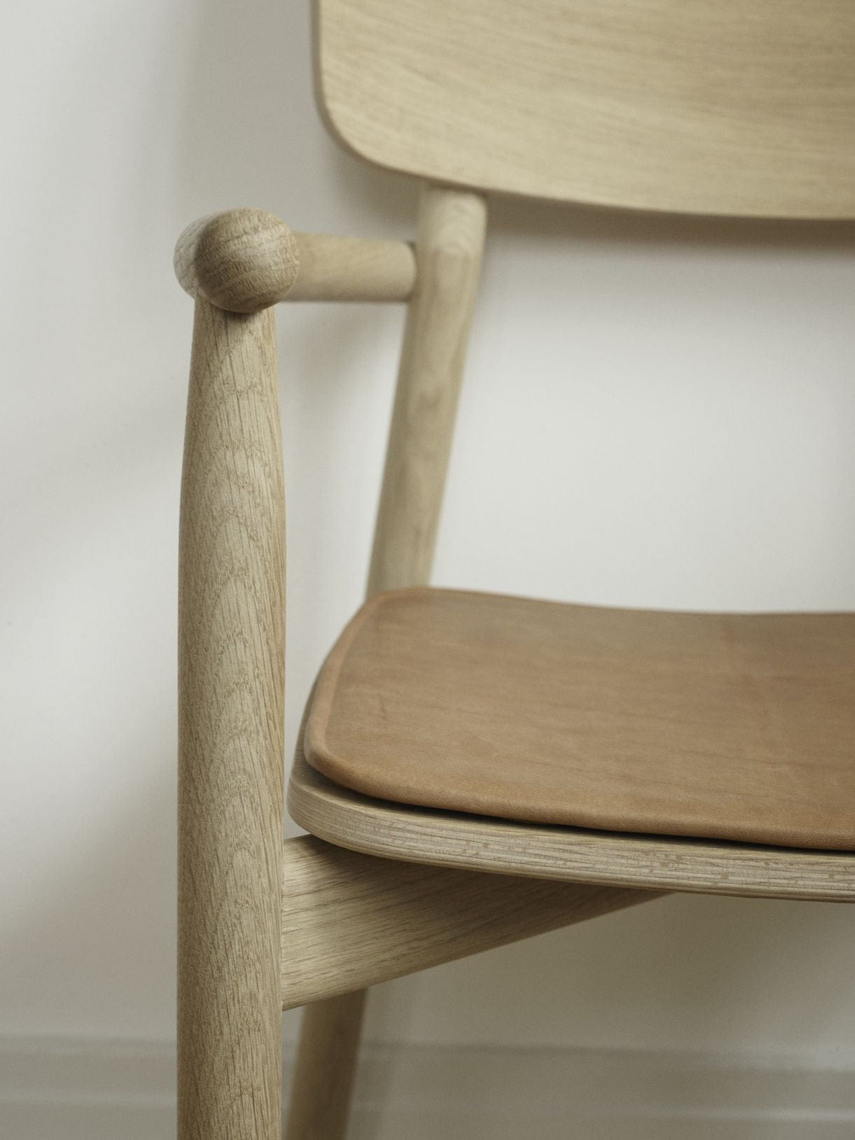 [product_category]-Skagerak Hven Armchair, Oak Soaped White Pigmented-Skagerak-5706420092100-1420010-1-SKA-16