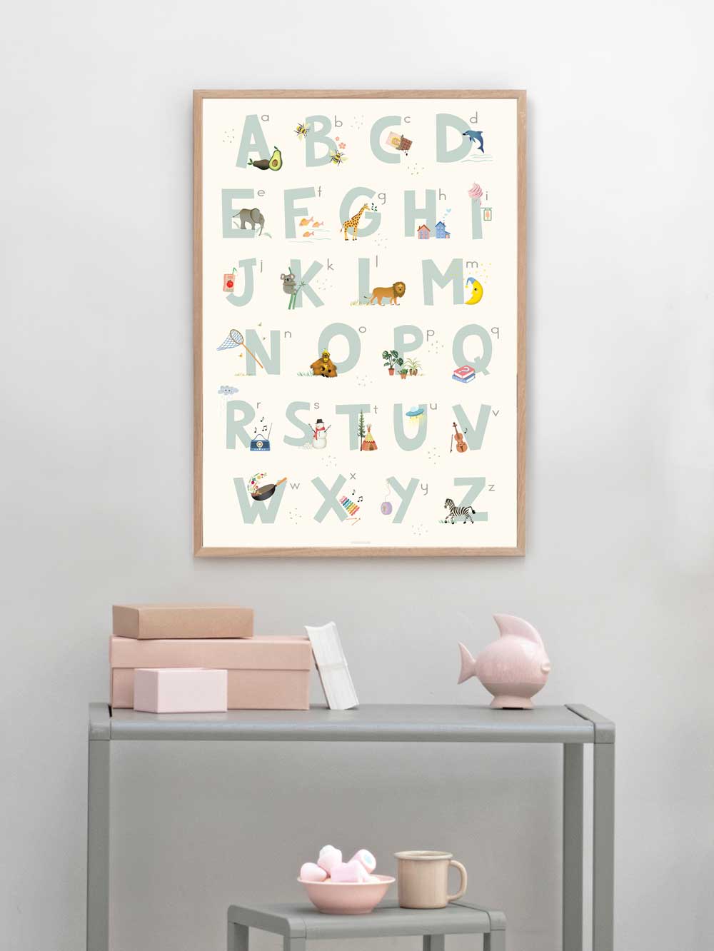 Vissevasse alfabetblå engelsk plakat, 30x40 cm