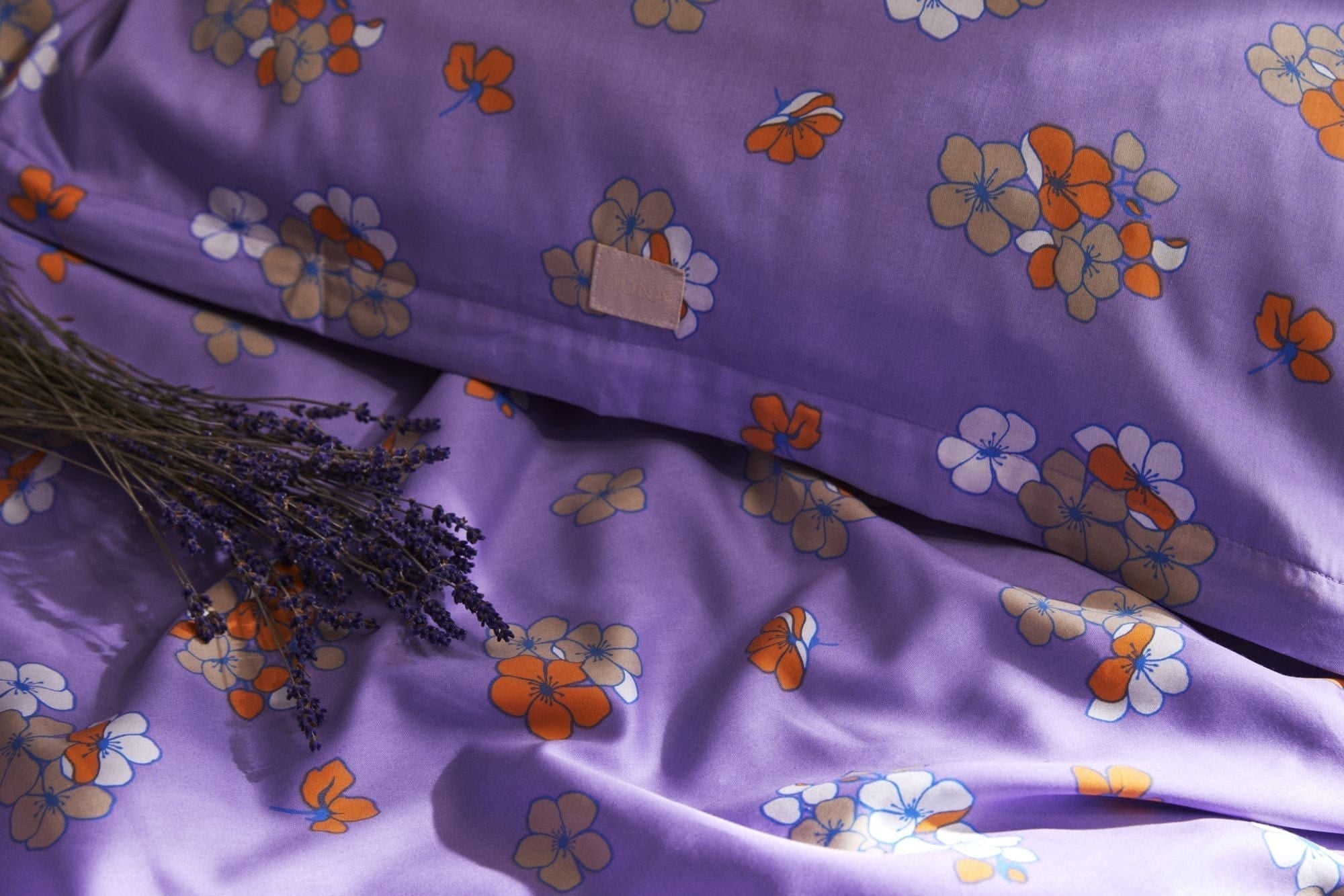 JUNA Stora behagligt sängkläder 140x200 cm, lavendel